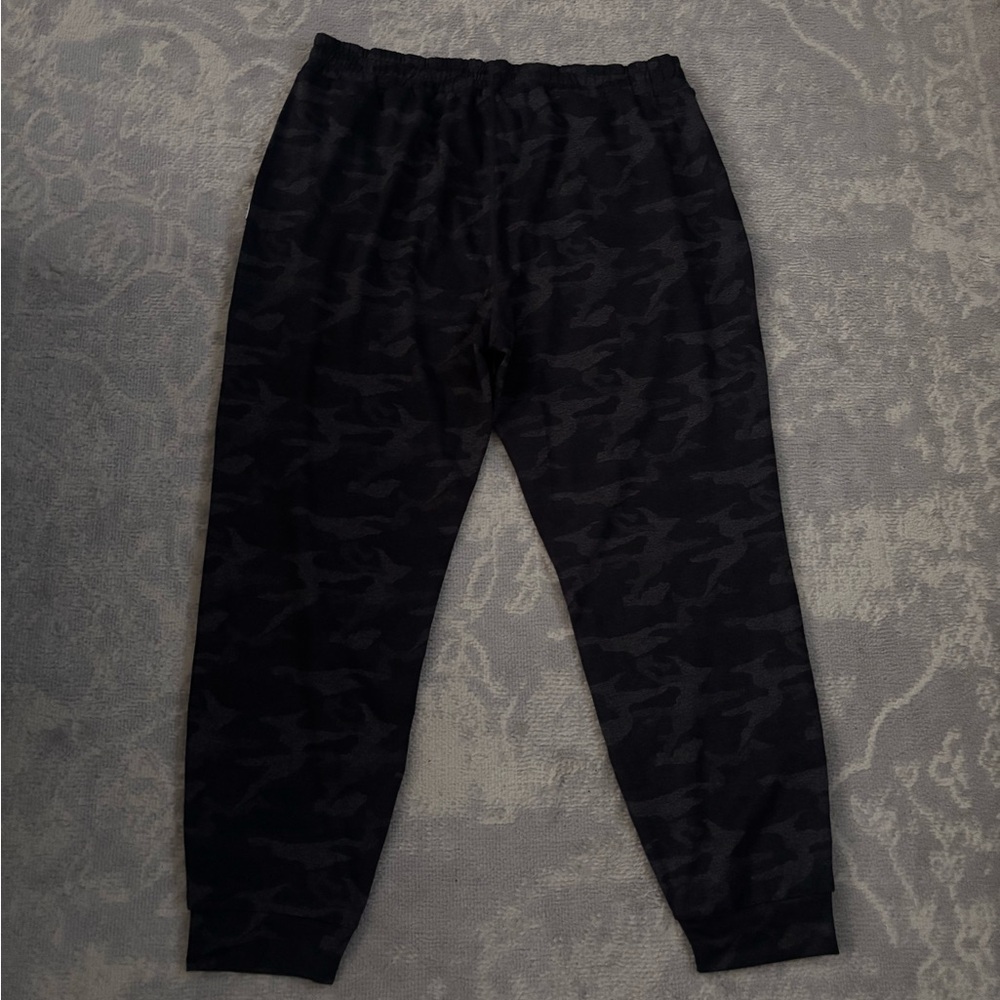 Vuori Black Camo Joggers - Picture 3 of 5
